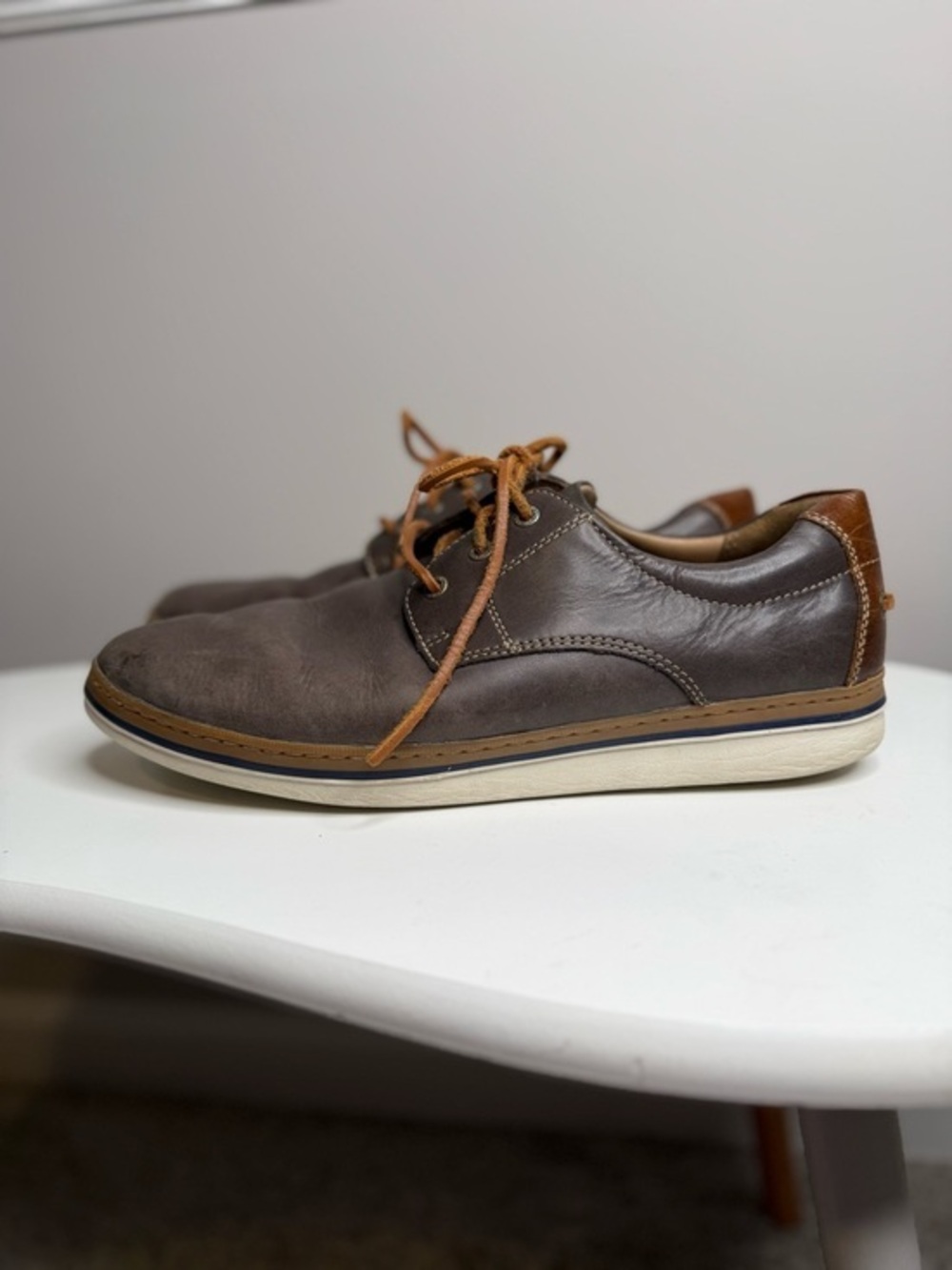 Johnston & Murphy Gray Leather Casual Lace-Ups with Tan Accents